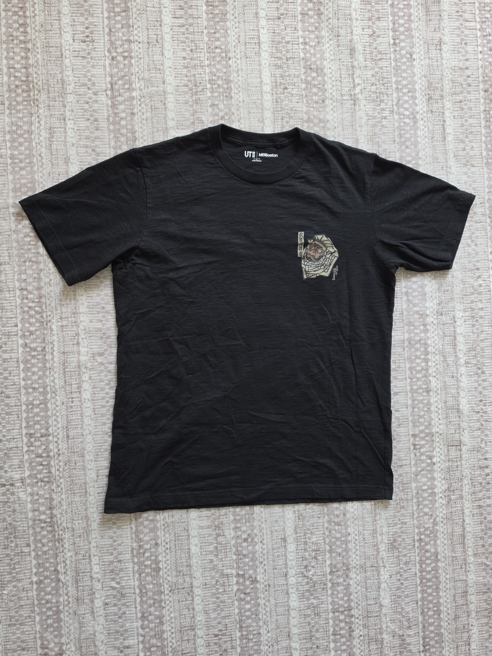 Uniqlo UT x MFA Boston Japanese Art Black Graphic T-Shirt Men's - Size Large